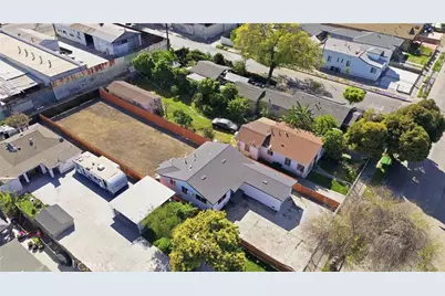 910 E 107th Street, Los Angeles, CA 90002 - Photo 42