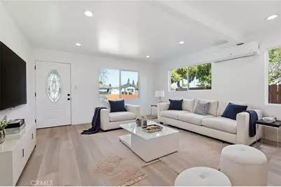 910 E 107th Street, Los Angeles, CA 90002 - Photo 12