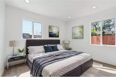 910 E 107th Street, Los Angeles, CA 90002 - Photo 26