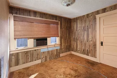 9211 Walnut, Bellflower, CA 90706 - Photo 10