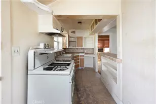 9211 Walnut, Bellflower, CA 90706 - Photo 8