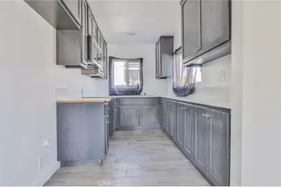 430 W 64th Street, Los Angeles, CA 90003 - Photo 14