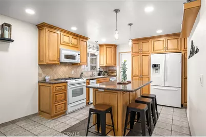 605 E Avenida De La Merced, Montebello, CA 90640 - Photo 10