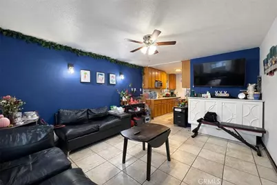 6926 Compton Avenue, Los Angeles, CA 90001 - Photo 28