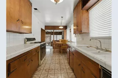 10456 Mapledale, Bellflower, CA 90706 - Photo 12