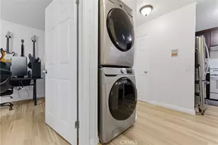 1360 Redondo, Long Beach, CA 90804 - Photo 18