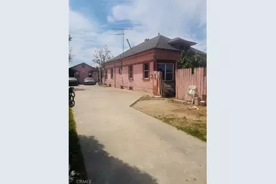 920 E 48th Street, Los Angeles, CA 90011 - Photo 2