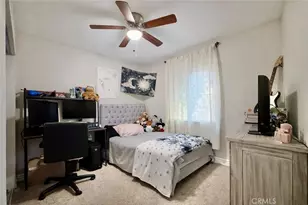 412 W 104th St, Los Angeles, CA 90003 - Photo 10