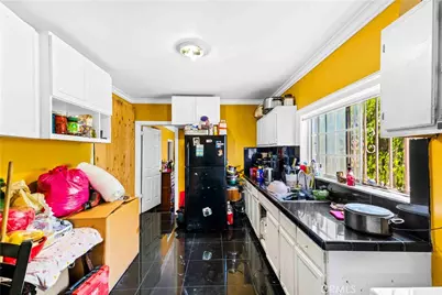 736 W 41st Place, Los Angeles, CA 90037 - Photo 10