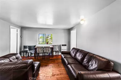 736 W 41st Place, Los Angeles, CA 90037 - Photo 20