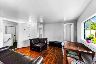 736 W 41st Place, Los Angeles, CA 90037 - Photo 22