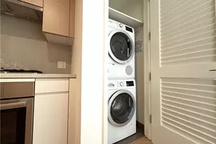 877 Francisco, Los Angeles, CA 90017 - Photo 20