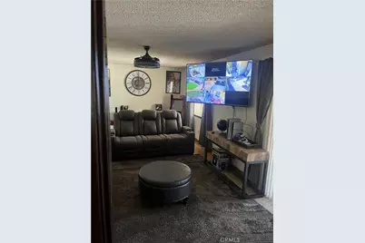 16402 Llanada Avenue, Victorville, CA 92394 - Photo 6