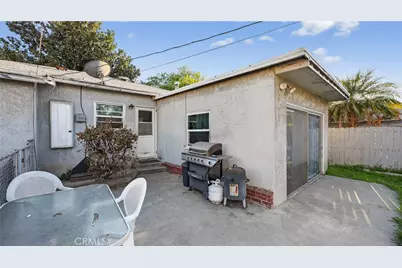 223 E Marker Street, Long Beach, CA 90805 - Photo 30