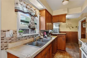 223 E Marker St, Long Beach, CA 90805 - Photo 14