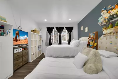 1795 W Glenoaks Avenue, Anaheim, CA 92801 - Photo 22