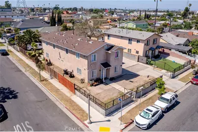 689 E 115, Los Angeles, CA 90059 - Photo 2