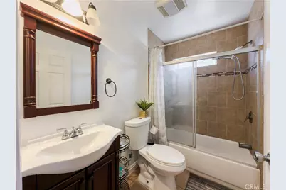 689 E 115, Los Angeles, CA 90059 - Photo 32