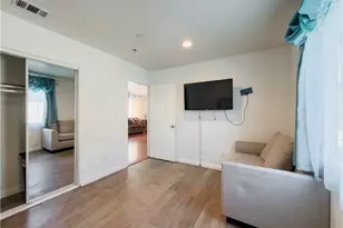 689 E 115, Los Angeles, CA 90059 - Photo 34