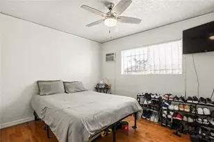 514 W 102nd St, Los Angeles, CA 90044 - Photo 16