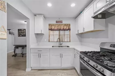 964 E La Verne, Pomona, CA 91767 - Photo 10