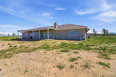7576 Sunset, Phelan, CA 92371 - Photo 32
