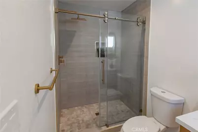 1615 W 67th, Los Angeles, CA 90047 - Photo 14