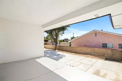 1258 W 121st, Los Angeles, CA 90044 - Photo 28