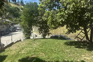 2626 Commodore, Los Angeles, CA 90032 - Photo 4