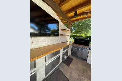 17183 Sunburst, Sherwood Forest, CA 91325 - Photo 24