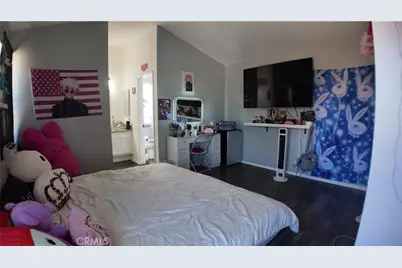 2335 Langhorn, Lancaster, CA 93535 - Photo 2