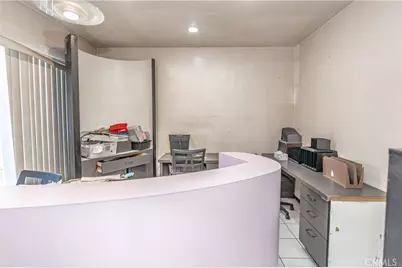 8464 California Avenue, South Gate, CA 90280 - Photo 12