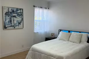 9832 San Miguel Ave, South Gate, CA 90280 - Photo 8