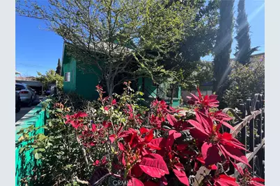 847 E 25th, Los Angeles, CA 90011 - Photo 2