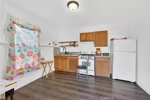 750 E 48th, Los Angeles, CA 90011 - Photo 10