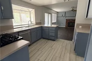 43922 Fallon Dr, Lancaster, CA 93535 - Photo 12