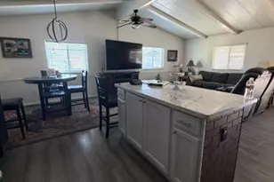 9161 Santa Fe, Hesperia, CA 92345 - Photo 10