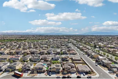 12945 Ivy Hill Court, Victorville, CA 92392 - Photo 36