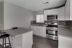 21931 Violeta Ave, Hawaiian Gardens, CA 90716 - Photo 38