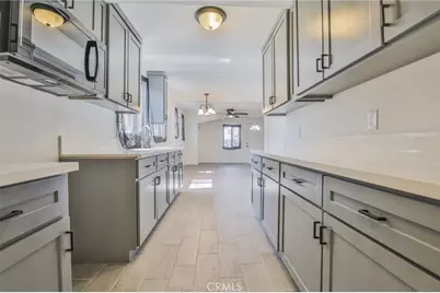 9504 S Main, Los Angeles, CA 90003 - Photo 12