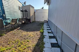 20806 Gridley Road, Lakewood, CA 90715 - Photo 10