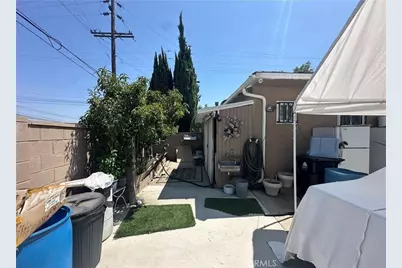 10673 Saticoy, Los Angeles, CA 91352 - Photo 18