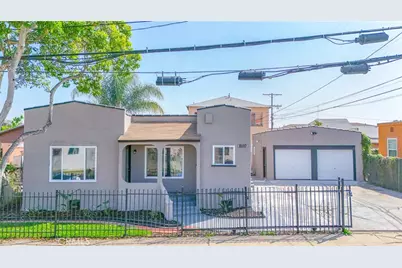 8110 S Denker, Los Angeles, CA 90047 - Photo 2