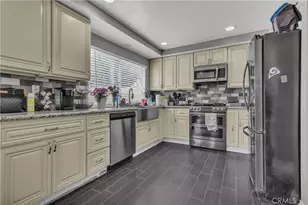 25559 Los Cabos Dr, Moreno Valley, CA 92551 - Photo 10