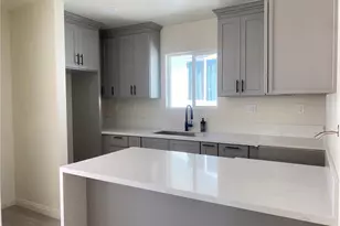 1118 E 77th, Los Angeles, CA 90001 - Photo 18