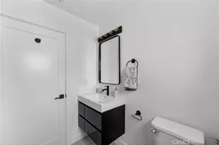 1112 E 102nd St, Los Angeles, CA 90002 - Photo 14