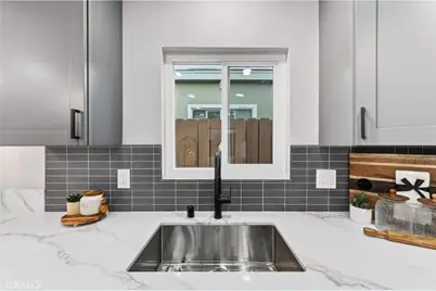 22429 Ibex, Hawaiian Gardens, CA 90716 - Photo 20