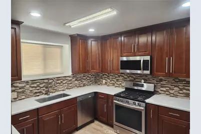 7425 Joshua View Drive, Yucca Valley, CA 92284 - Photo 2