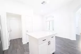 39601 Saba Ct, Murrieta, CA 92563 - Photo 14