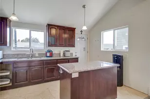 614 E 23rd, Los Angeles, CA 90011 - Photo 4